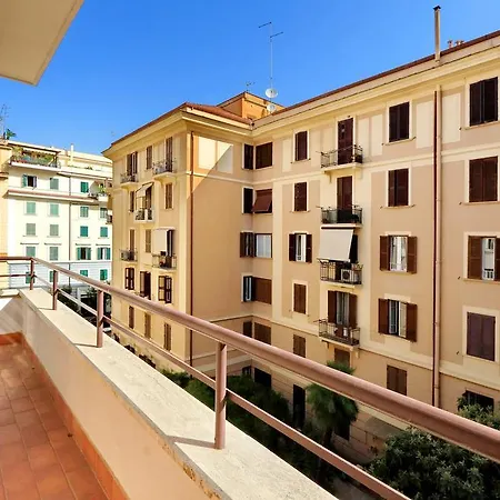 San Giovanni Halldis Rom